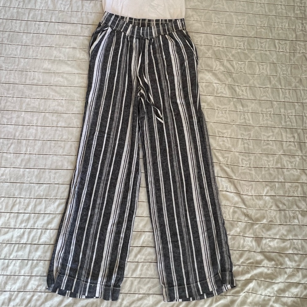 Briggs Wide Leg Linen Blend Striped Pants- Size Small